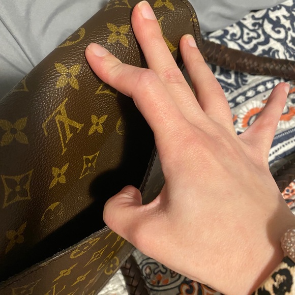 Louis Vuitton vintage boho bag - Picture 5 of 10